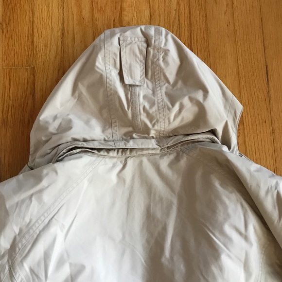L.L. Bean Thinsulate Weather Proof Blizzard Coat - Picture 3 of 13